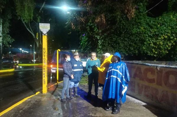 34 casas afectadas por desbordamiento de Río San Buenaventura, en Xochimilco