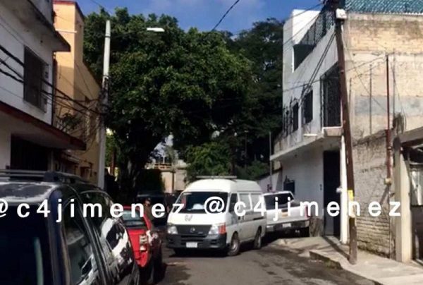 Niña apuñala hasta la muerte a su hermanito, en Xochimilco