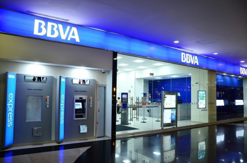 BBVA compensará a clientes tras caída del domingo 12 de septiembre