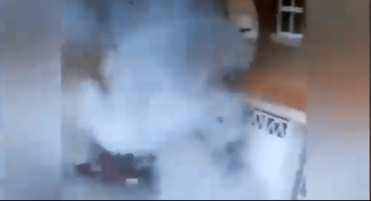 Paquete bomba explota frente a casa en Puebla #VIDEO