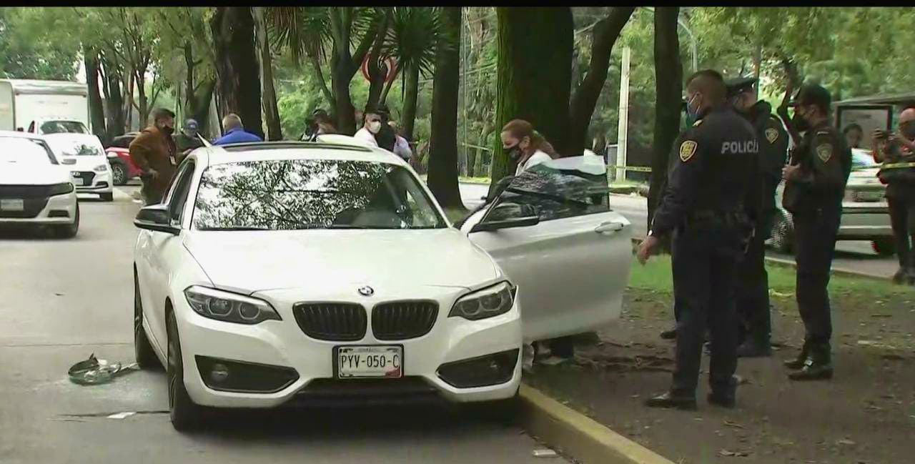 Neurólogo es ejecutado abordo de su BMW en Coyoacán