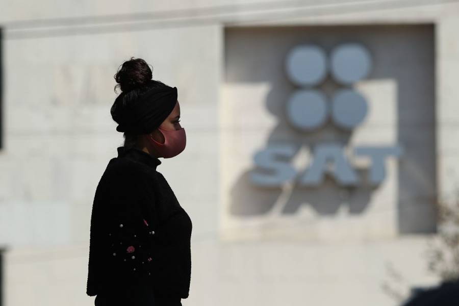 El SAT busca registro obligatorio al RFC para mayores de 18 años