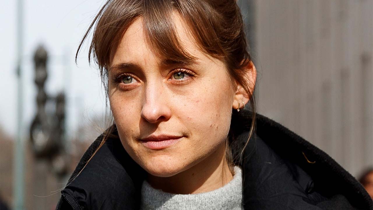 Allison Mack es ingresada a prisión por caso NXIVM