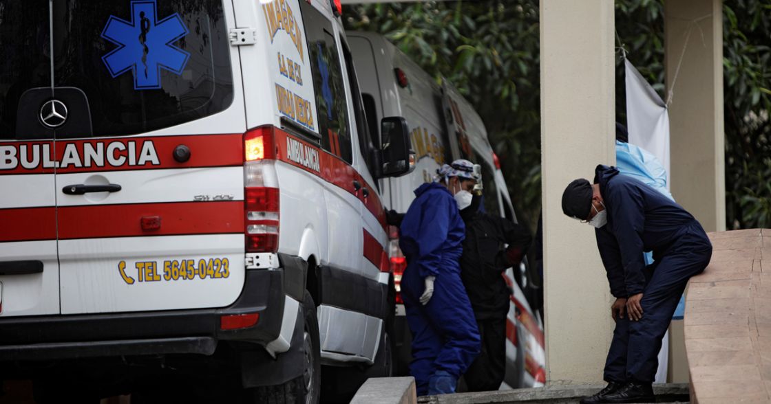 México suma en las últimas 24 horas mil 46 muertes por COVID-19