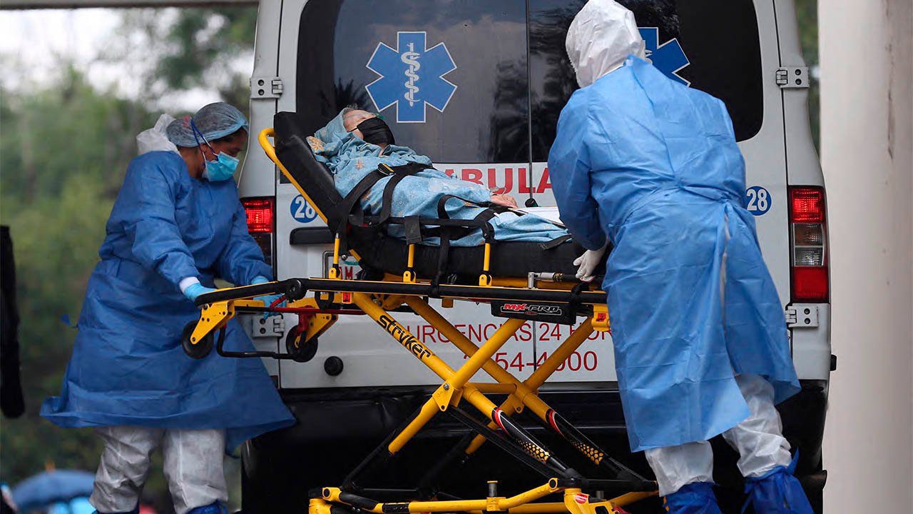 México suma en 24 horas mil 71 muertes por COVID-19