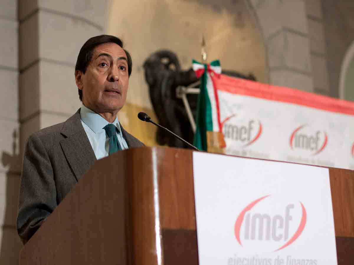 El 2022 traerá mayores oportunidades en comercio e inversión: Hacienda