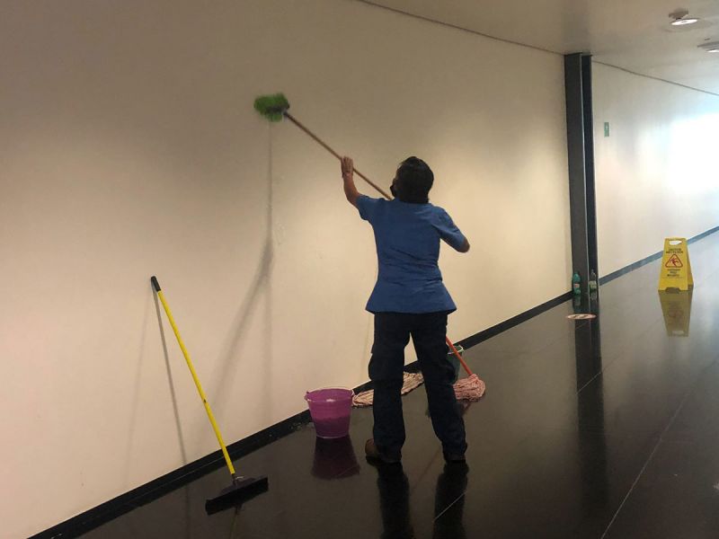 Más de 2.7 millones de trabajadores migran del outsourcing a empresas reales: IMSS