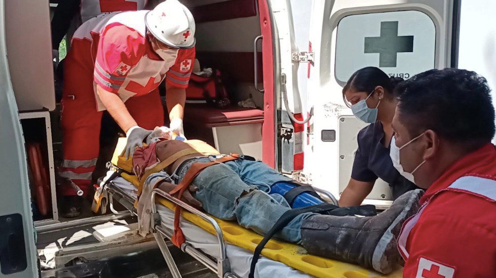 Por derrumbe mueren dos obreros y 10 resultan heridos en Ciudad del Carmen