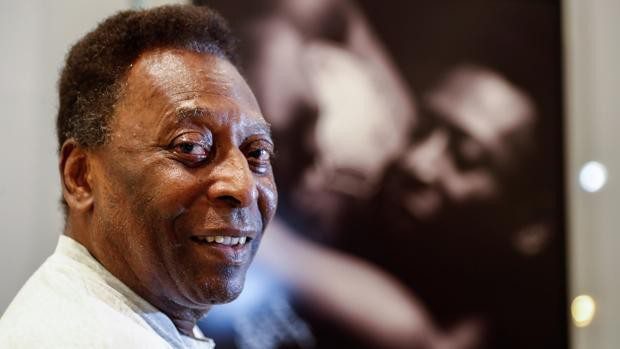 Pelé regresa a terapia intensiva por operación de colón