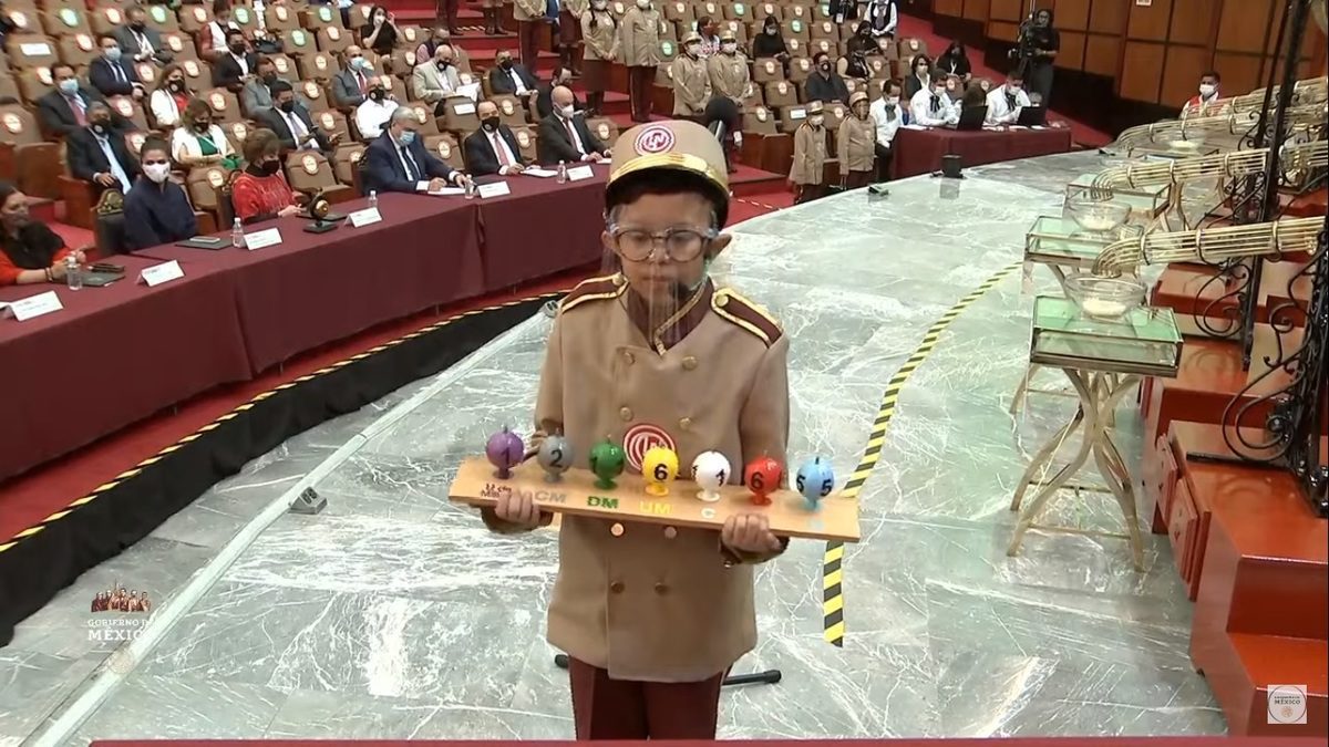 Lotería Nacional rifa palco en Estadio Azteca y casa del ‘Chapo’, estos son los ganadores