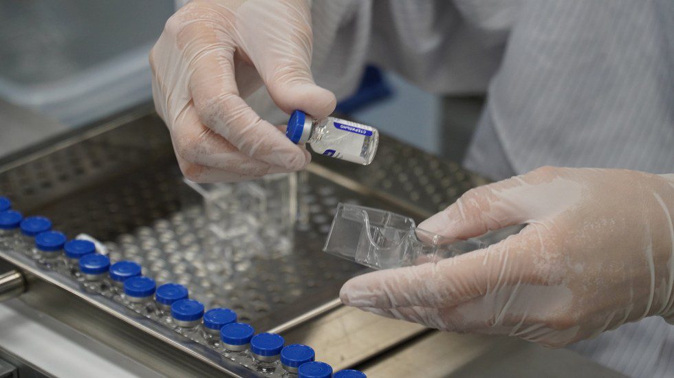 A finales de septiembre México envasaría vacuna Sputnik V