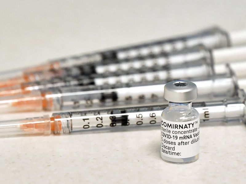 EU comprará millones de vacunas covid para donarlas al mundo: Washington Post