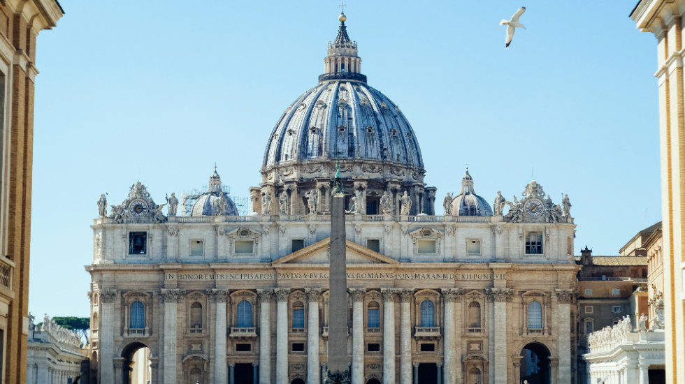 Papa Francisco impone certificado sanitario para ingresar al Vaticano