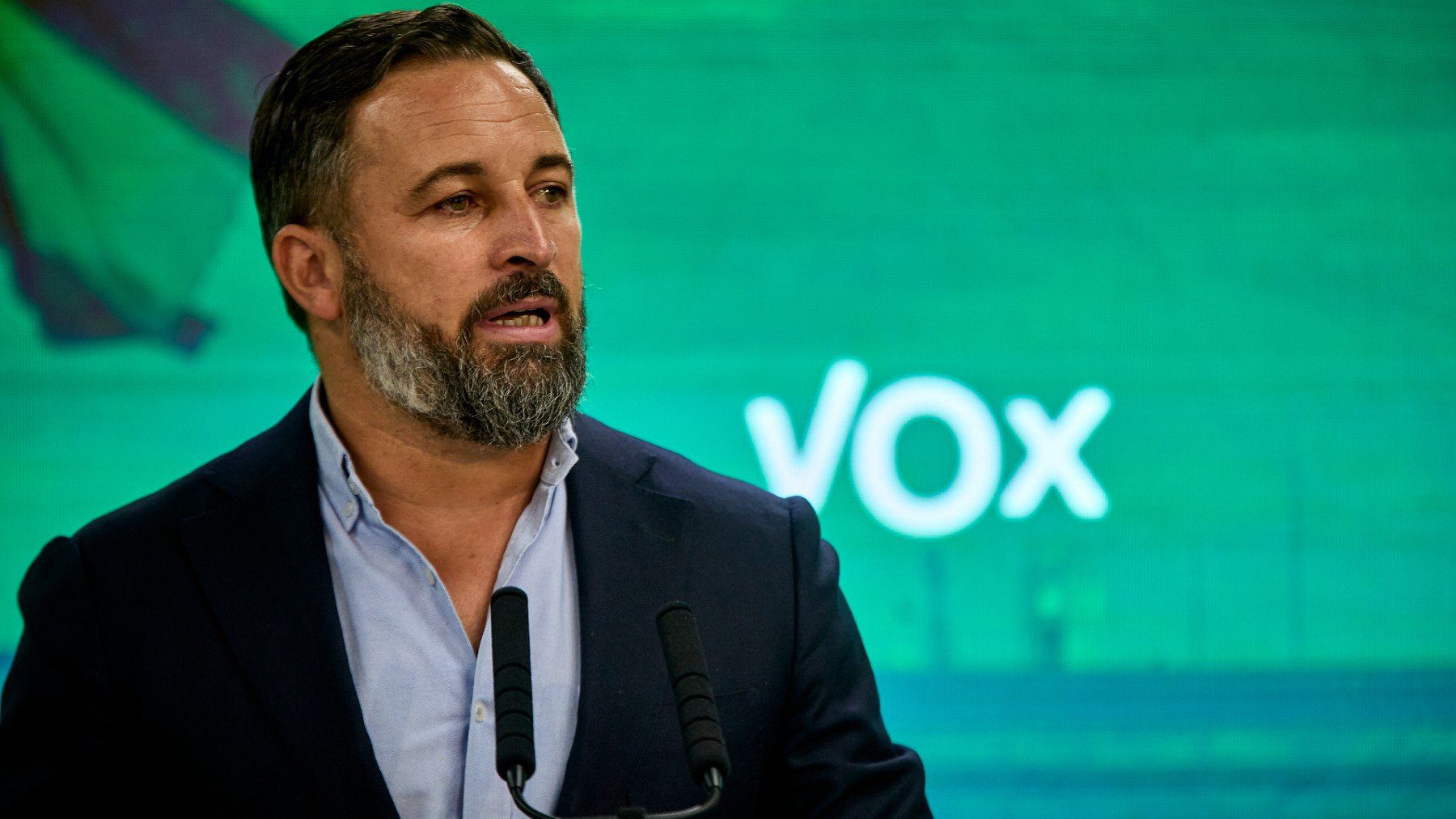 Líder de VOX responde a AMLO: "Quienes protegen narcos no van a impedir nuestra causa"