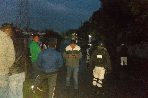 Evacúan siete colonias tras desborde de río en San Juan del Río, Querétaro