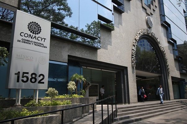 Académicos extranjeros condenan “intimidación” contra 31 científicos mexicanos