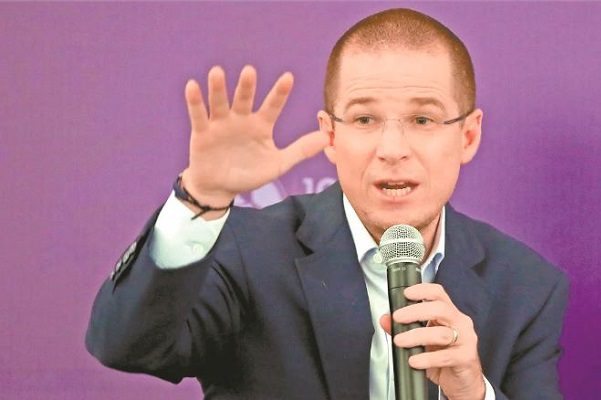 Difieren para el 8 de noviembre la audiencia de Ricardo Anaya