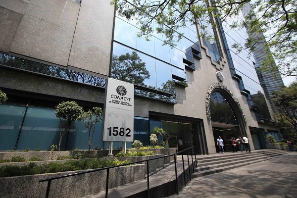 FGR cita a comparecer a 6 de 31 científicos del Conacyt investigados