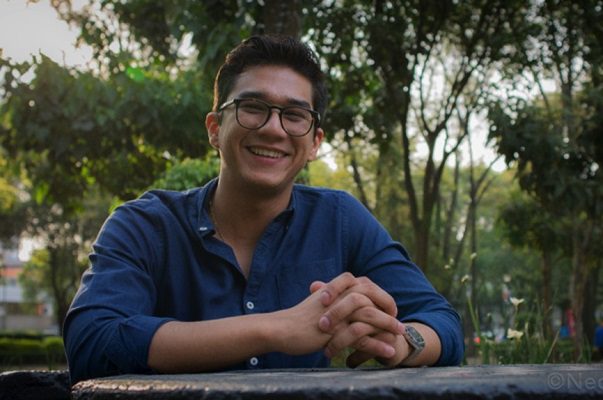 Un médico cirujano mexicano gana el Premio Loewe de Poesía 2021