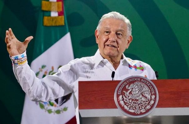 Ante "posibles ataques" de la oposición, AMLO reitera que no asistirá al Senado