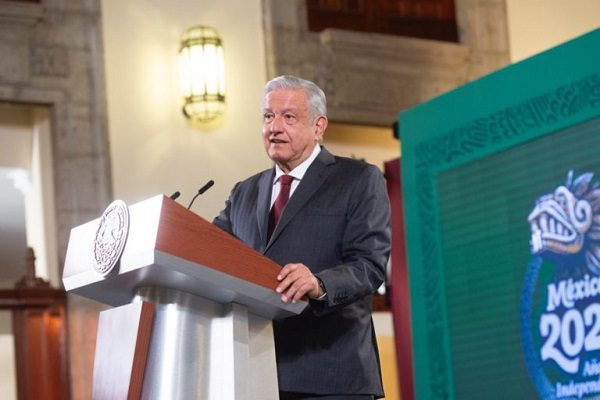 AMLO cuestiona a universidades públicas por no regresar a clases presenciales