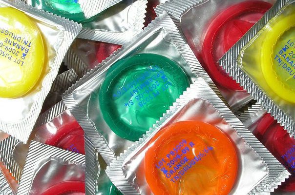 California tipifica como delito retirar condón durante relaciones sin permiso