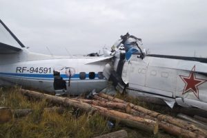 16 muertos tras accidente de avión con paracaidistas en Rusia