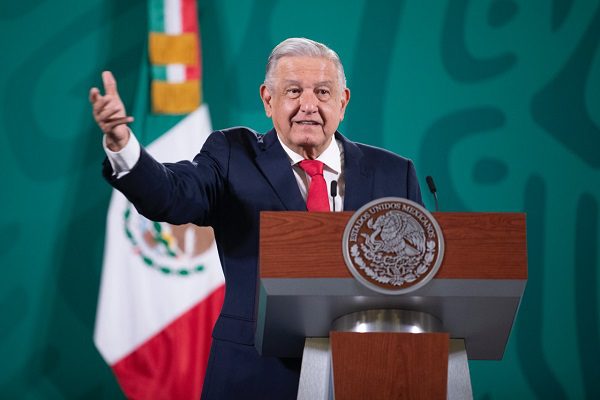 “Estaban abusando del presupuesto”, dice AMLO sobre científicos investigados