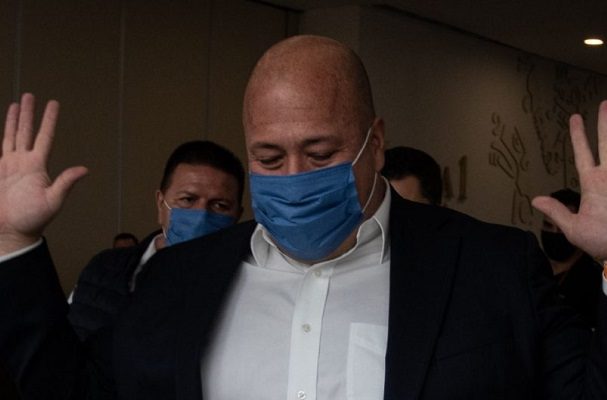 Abuchean gobernador de Jalisco y AMLO pide respeto a asistentes