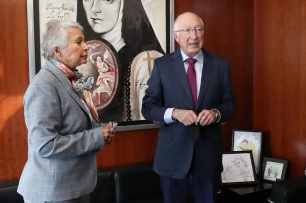Embajador de EE.UU. en México se reúne con la presidenta del Senado