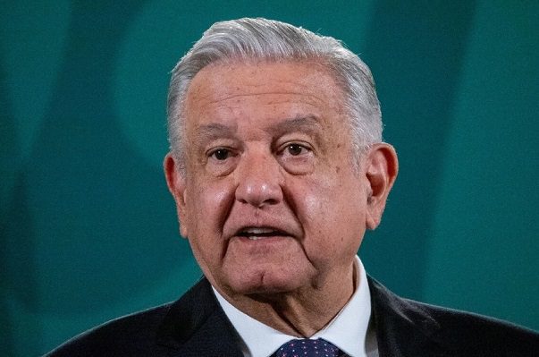 AMLO reitera llamado a universidades a volver a las aulas