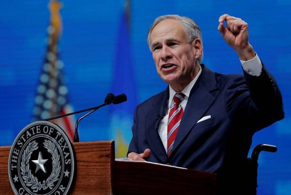 Gobernador de Texas prohíbe mandatos federales de vacunación contra Covid-19