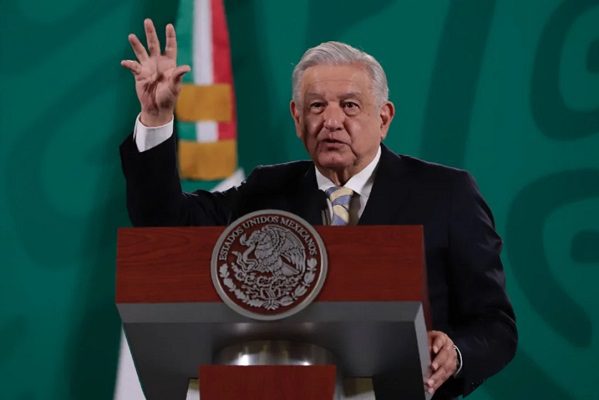 AMLO urge a la OMS a otorgue aprobar vacunas "sin tendencias políticas"