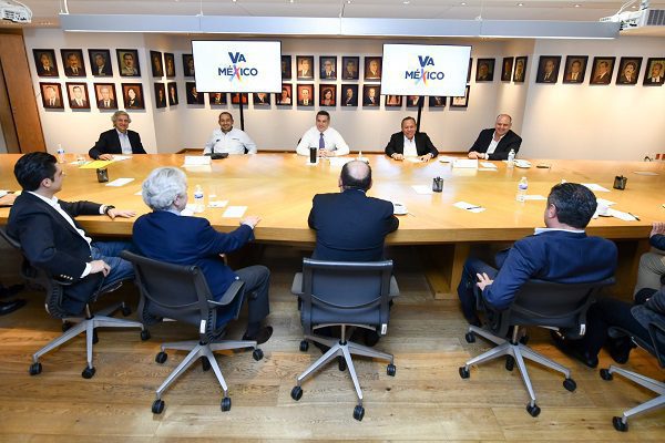 "Promiscuidad política", dice AMLO sobre líderes opositores con empresarios