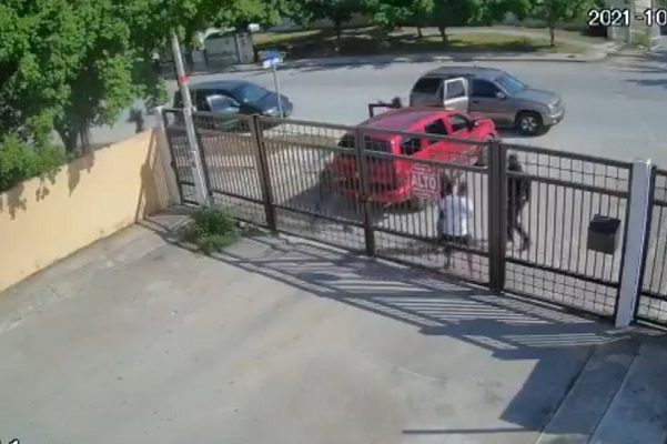 Grupo armado secuestró a hombre en fraccionamiento de Cancún #VIDEO