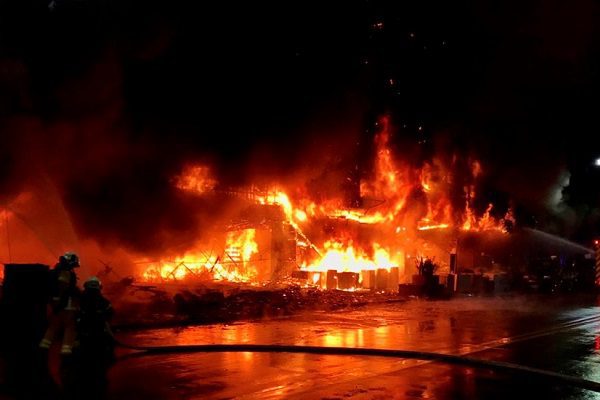 Al menos 46 muertos tras incendio en edificio residencial de Taiwán #VIDEOS