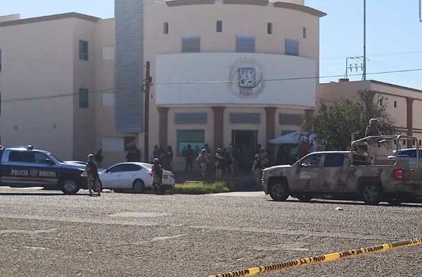 Abogado asesina a familiar en Juzgado y después se dispara, en Sonora