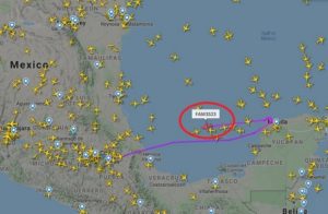 Avión presidencial sobrevuela por el Golfo de México
