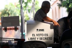 TEPJF ordena garantizar voto físico a los mexicanos en el extranjero