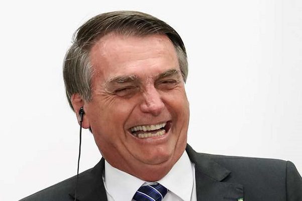Bolsonaro dice "tener ganas" de privatizar la mayor petrolera del país