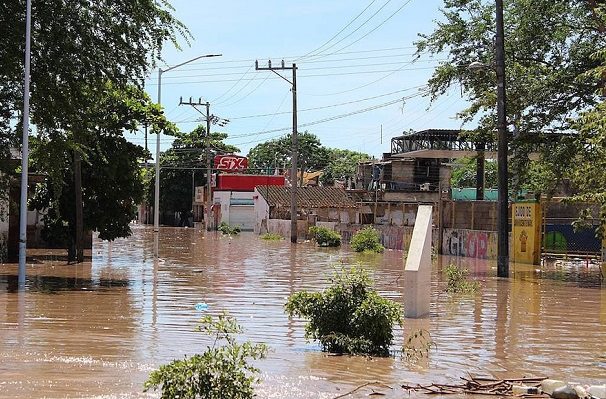 Paso de huracán Pamela por Nayarit deja más de 9 mil damnificados