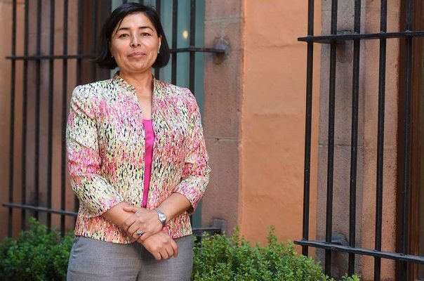 Maestra mexicana es nominada entre los 10 mejores académicos del mundo