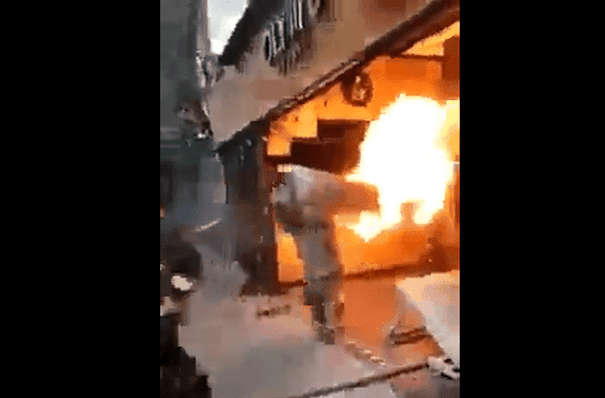 Reconocen a bombero de CDMX por cargar tanque en llamas y evitar explosión #VIDEO