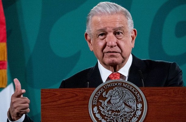 De “ineficiente y desidiosa” califica AMLO a la OMS por no certificar vacunas