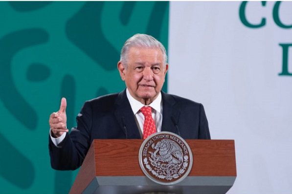 AMLO avala límite a deducción de donativos