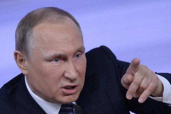 Putin decreta semana no laboral en Rusia para frenar pandemia