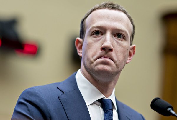 Facebook estaría planeando cambiar de nombre para lanzar el "metaverso"