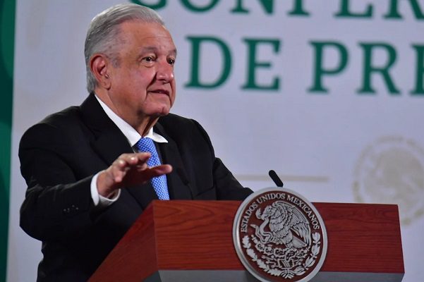 AMLO asegura que la UNAM perdió su esencia y se volvió individualista