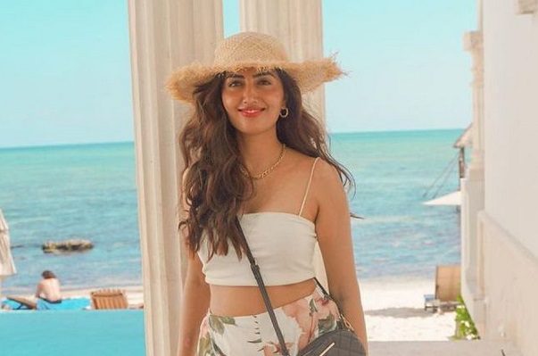 Influencer de viajes de la India fue asesinada en balacera en bar de Tulum