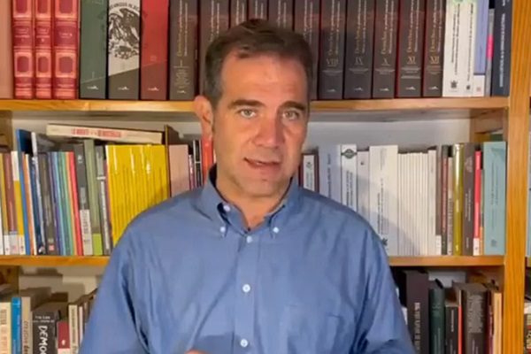 INE garantiza realización de consulta de revocación de mandato